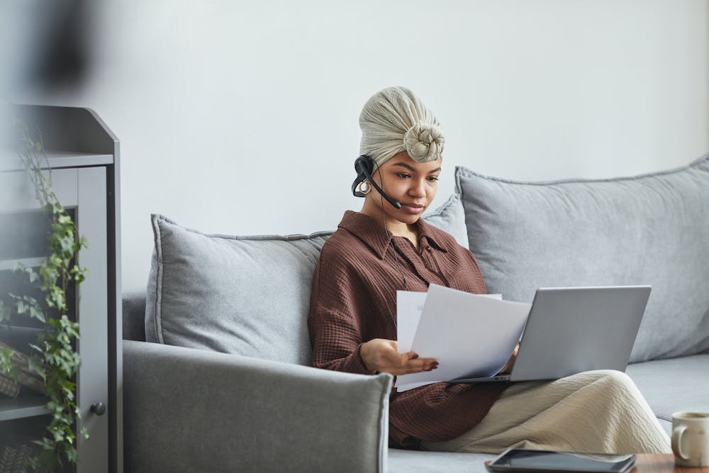 The Pros and Cons of Selling Your Home Without an Agent