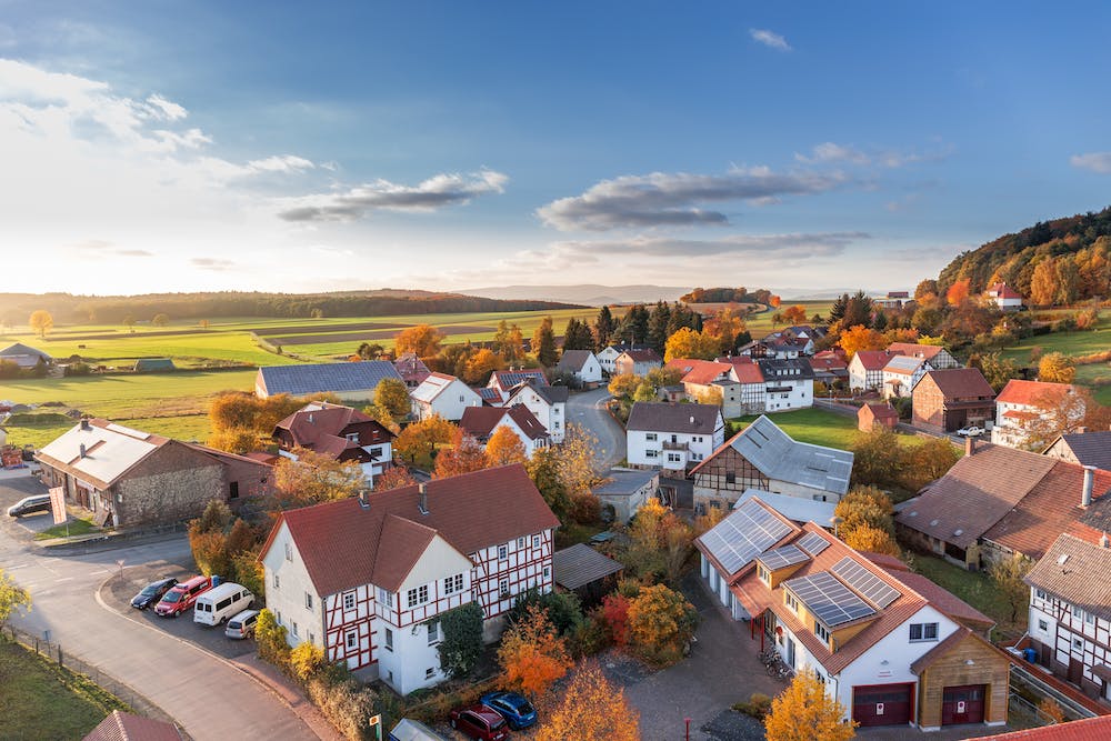 7 Tips for Buying a Home During the Fall Months