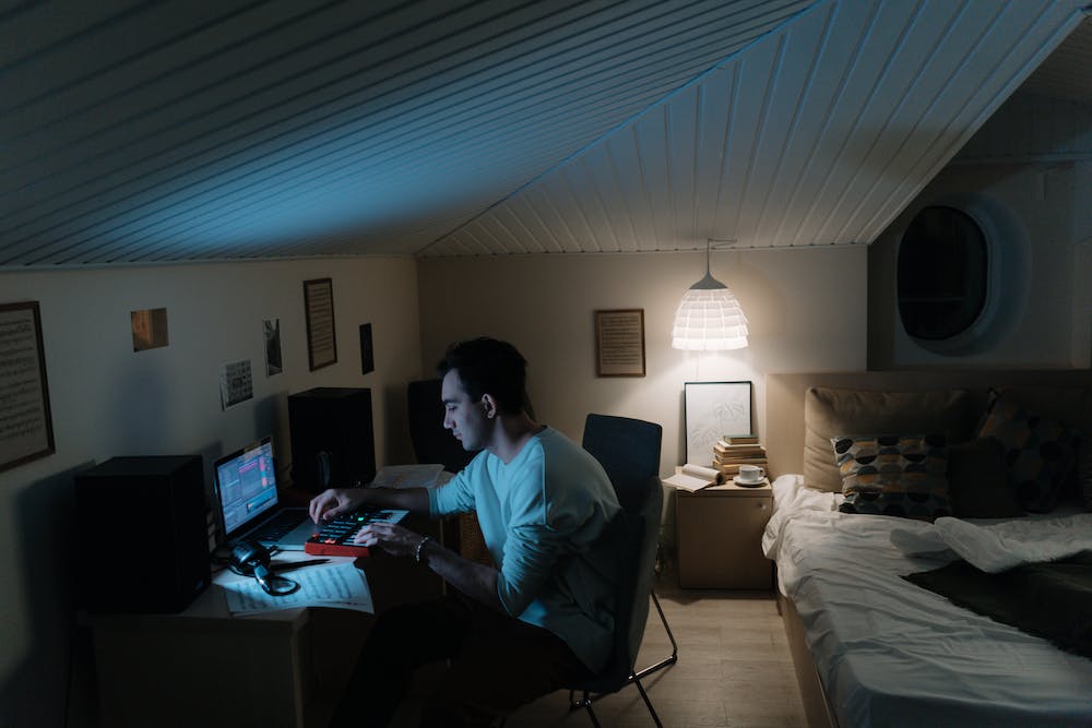 The Benefits of Creating a Home Recording Studio