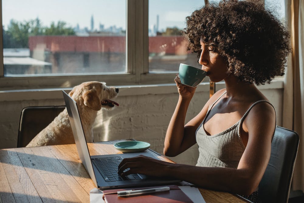 The Benefits of Hiring a Professional Home Organizer