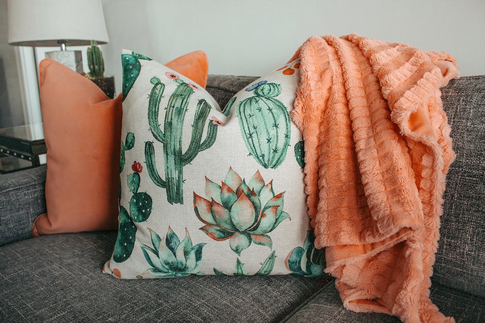 5 Ways to Add Color to Your Home Decor