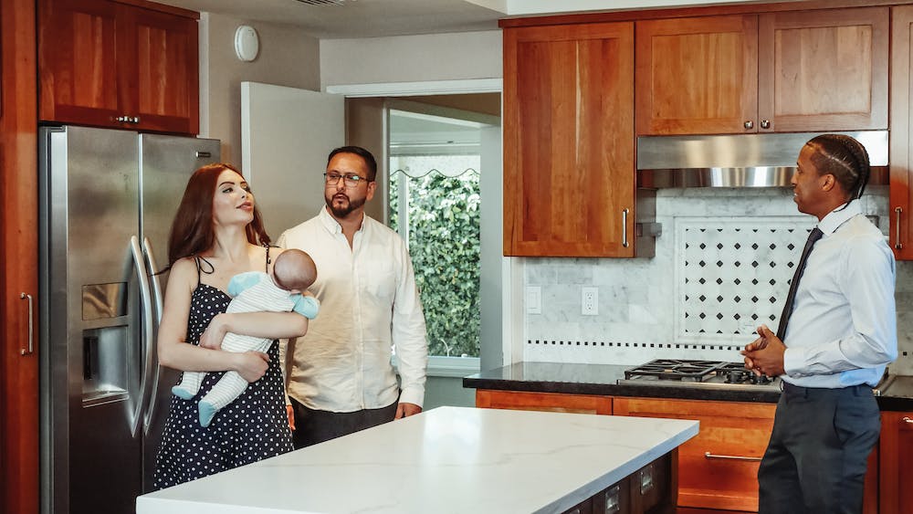 The Pros and Cons of Buying a Home with a Homeowners Association